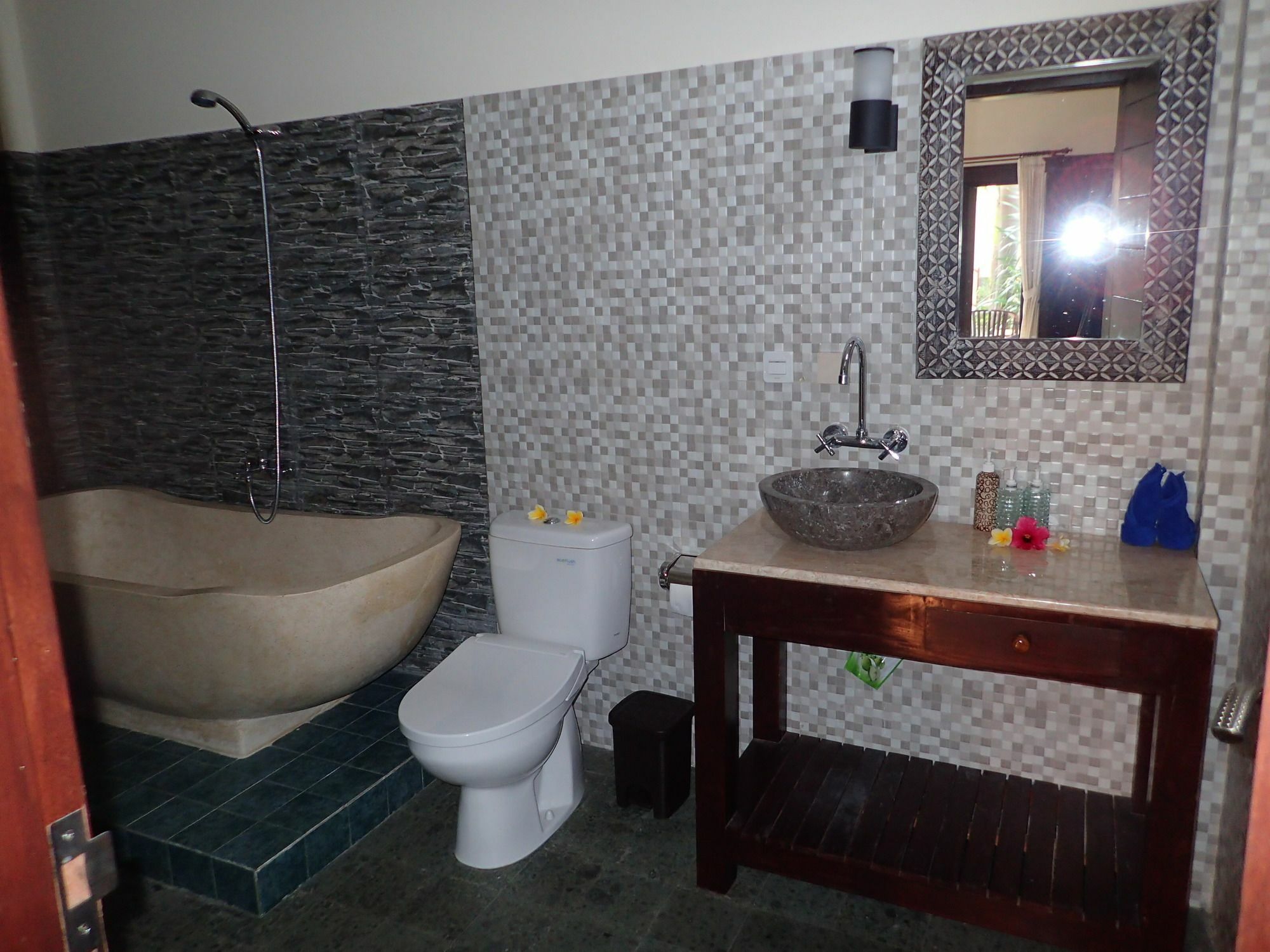 Alami Resort, Restaurant And Dive Center Amed Exteriér fotografie